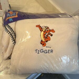 Disney Tigger fleece and pillow